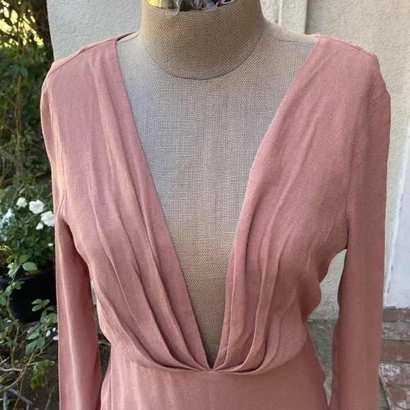 Elegant Long Sleeve Plunge Maxi Dress in Rose - Picture 3 of 14